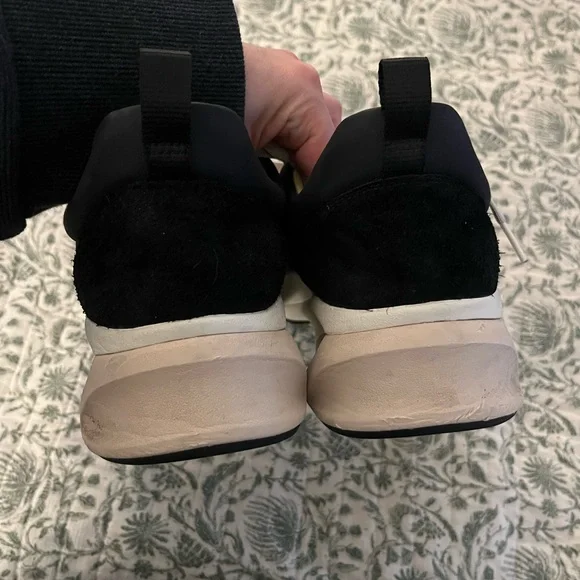 Tory Burch Good Luck Sneaker - Picture 3 of 7